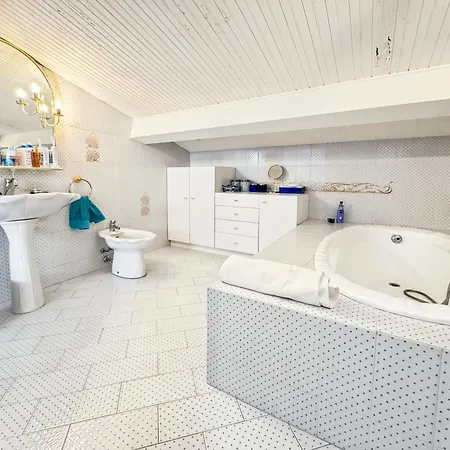 Villa Villa Serenity, Rickeys